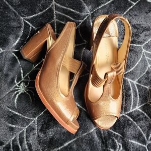 Modern Vintage Unna T Strap Heels